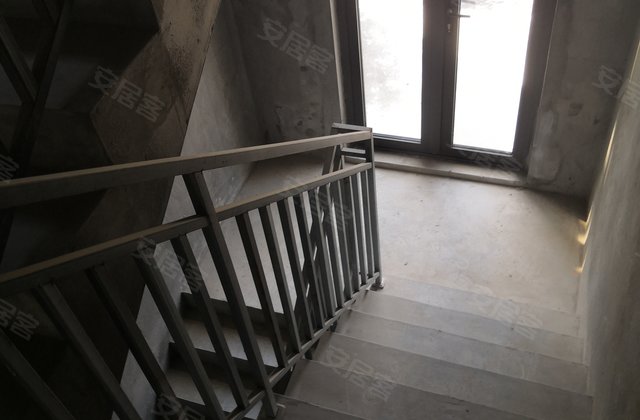 金海小区4室2厅258.4㎡255万二手房图片