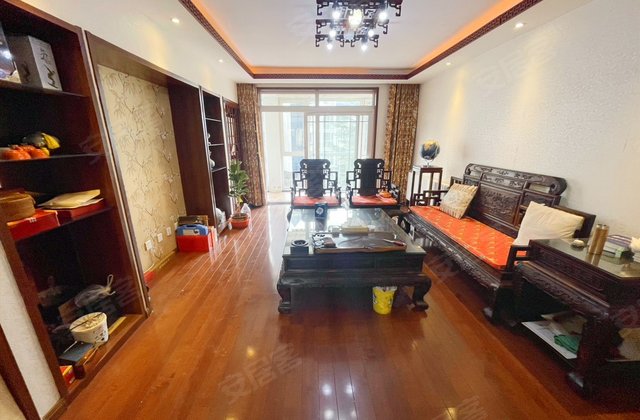 澳门花园(崂山)3室2厅150㎡498万二手房图片