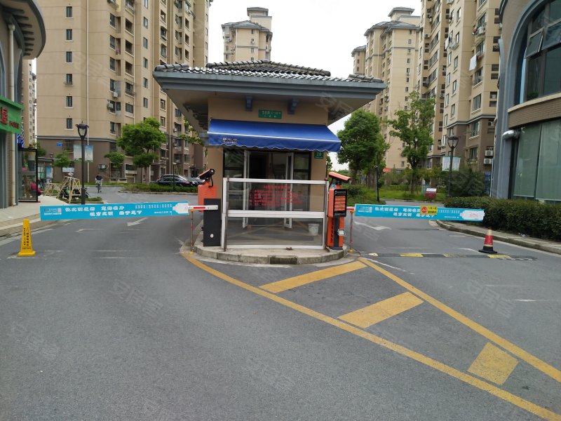 浦江瑞和城贰街区 