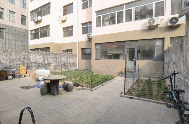 六小宿舍3室2厅100㎡75万二手房图片