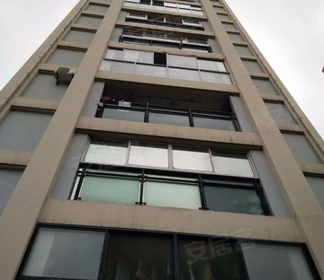 青年城1号 满五 高绿化 出行方便 临地铁 精装好房