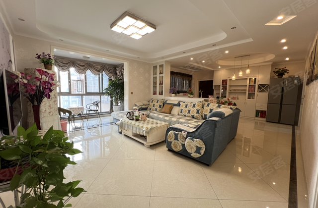 领秀滨江3室2厅117.56㎡76.8万二手房图片