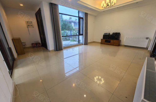 碧桂园如山湖城4室2厅210㎡80万二手房图片