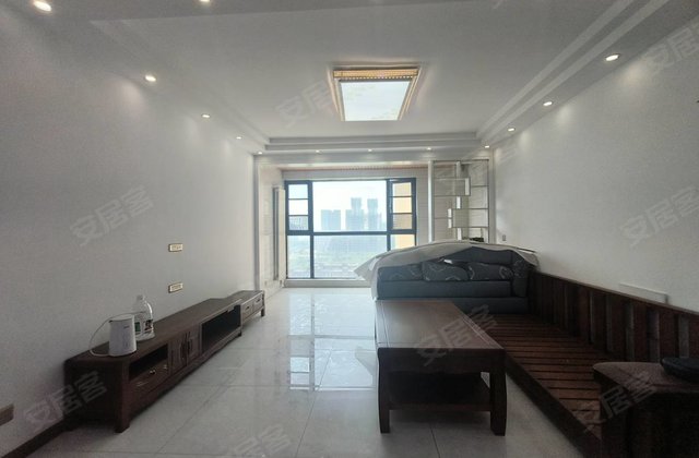 翡翠华庭3室2厅133㎡99万二手房图片