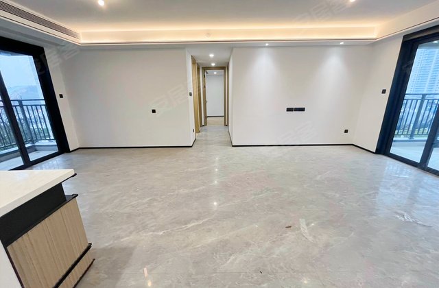 北中心保利时代J区 次新小区 临地铁 双卫 南北通透 商品房