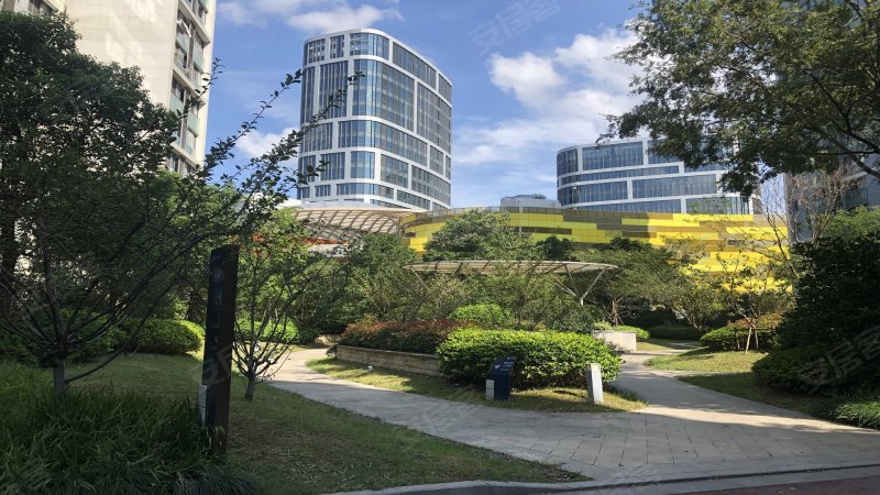 经纬弘汇地标家园