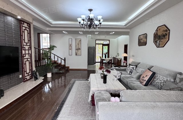 玫瑰园九公寓4室3厅172㎡41.8万二手房图片