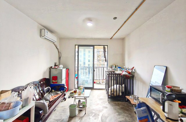 翁梅新苑(三区) 中间楼层采光好 次新小区  临地铁 价可谈