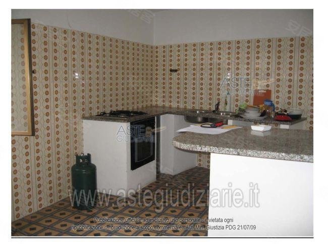 意大利约¥64万ItalyArzachenavia Umberto 35/37 ArzachenaHouse出售二手房公寓图片