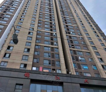 锦江大厦 安农大地铁口 电梯房 南向采光好 商业配套成熟