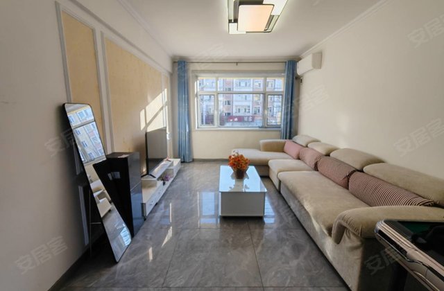 中心小区2室1厅80㎡17.8万二手房图片