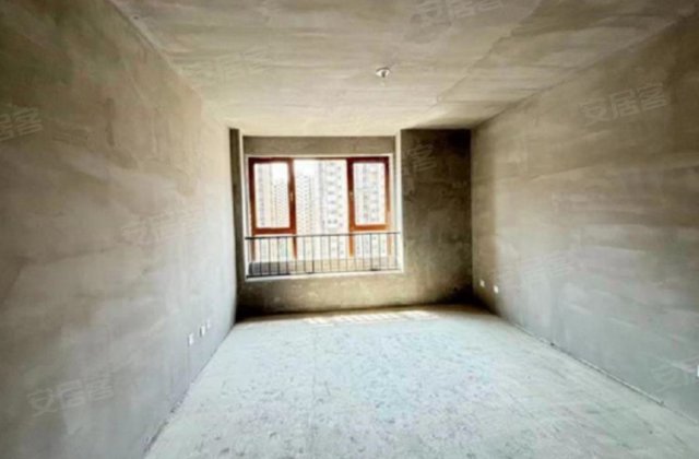 玺悦府5室2厅158㎡56万二手房图片