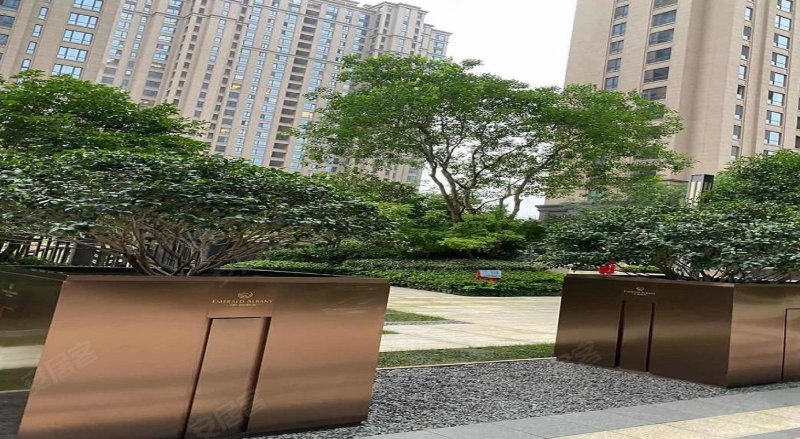 万科翡翠雅宾利