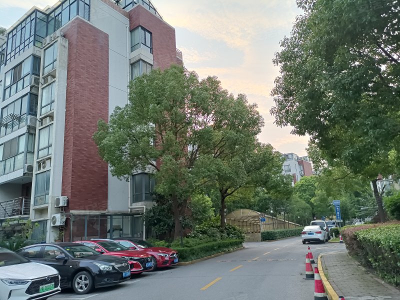 顺驰美兰湖(公寓住宅)