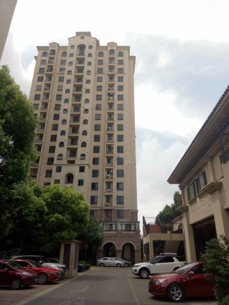 中裕豪庭(公寓住宅)