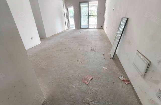 温莎国际三期3室2厅109㎡85万二手房图片