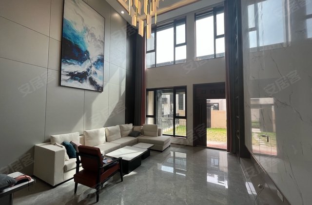 5分费县鲁房置换费县费县城区滨河东路,近自由路文昌府2020年建造共5