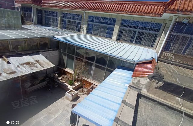 平安小区6室2厅235㎡340万二手房图片