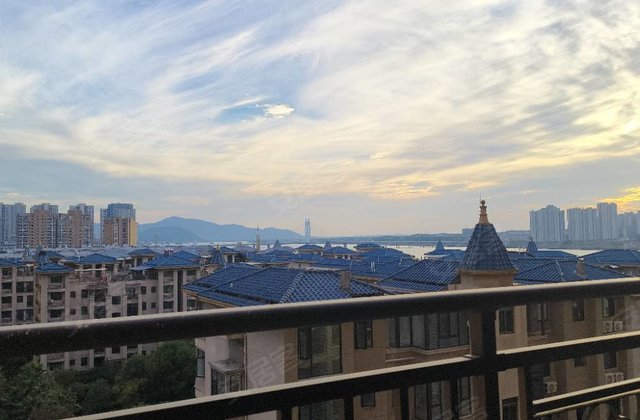 御龙湾3室2厅130㎡69万二手房图片