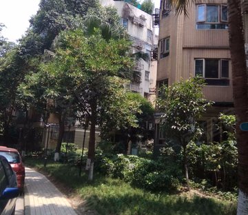 业主诚心出售,3房     1银都花园一期,急急急!