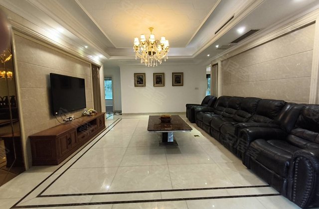 世纪滨江4室2厅157㎡69.8万二手房图片