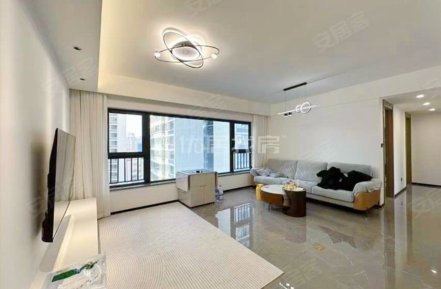 朝向西南 88平 中海汇德里 精装 3室 楼层好 视野无遮挡