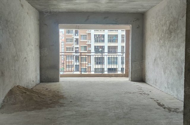 美澳思国际城4室2厅138㎡64.2万二手房图片