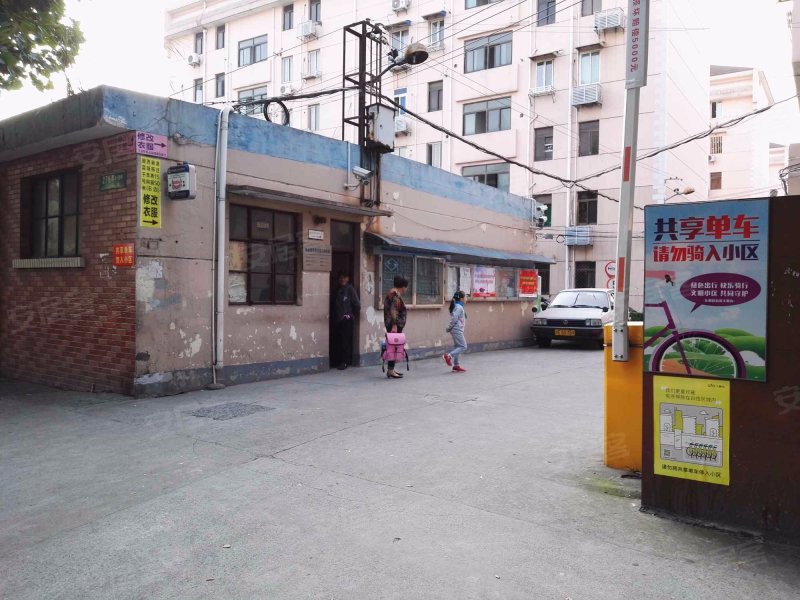 上浦路276弄小区 