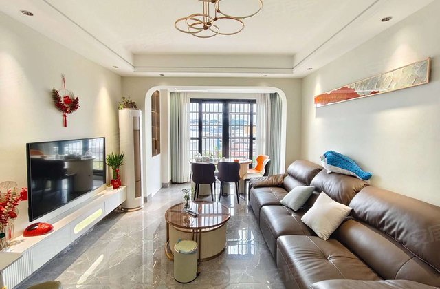 奥园誉峯3室2厅104㎡70万二手房图片