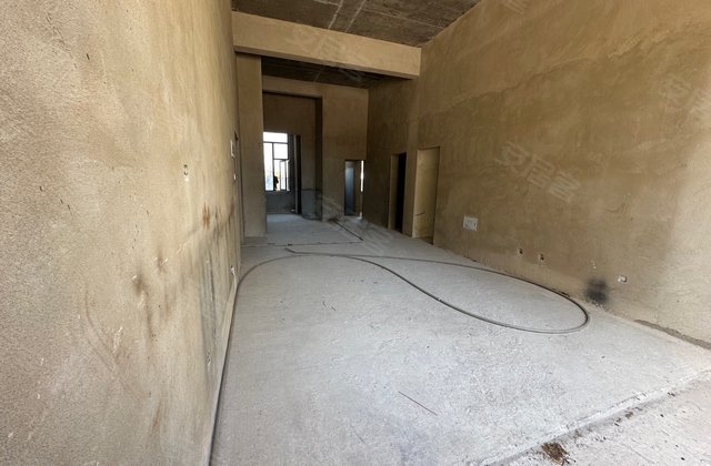 大景瑞都4室2厅141㎡68万二手房图片