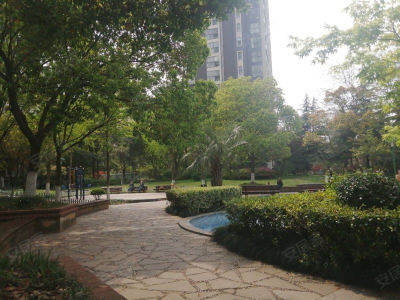 亚东国际公寓(一期)