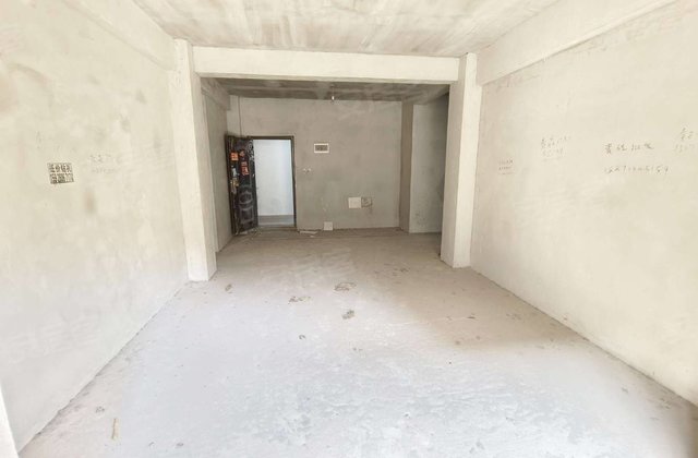 西龙嘉苑3室2厅120㎡40万二手房图片