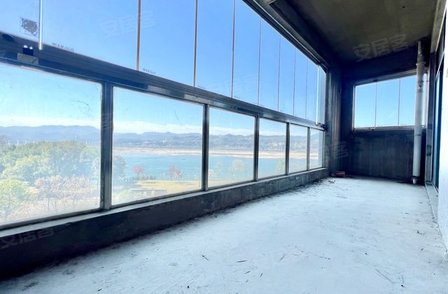 中南二号4室2厅176㎡195万二手房图片