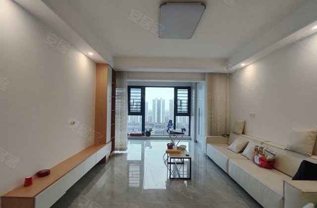 邦泰国宾府3室2厅106㎡76万二手房图片