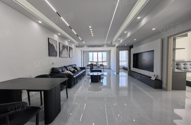 锦绣大厦4室2厅136.45㎡63.8万二手房图片