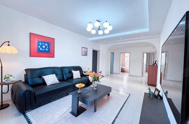 东方家园3室2厅104㎡67.6万二手房图片