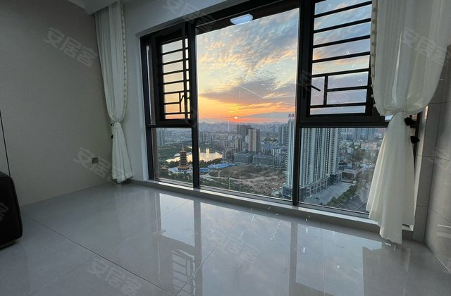 湖天一色天星阁4室2厅135㎡55.8万二手房图片