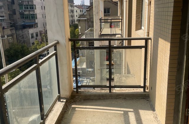 亚兴国际城3室1厅110㎡57万二手房图片