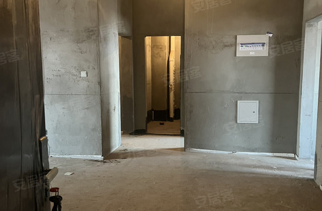 新区第一城3室2厅145.2㎡130万二手房图片