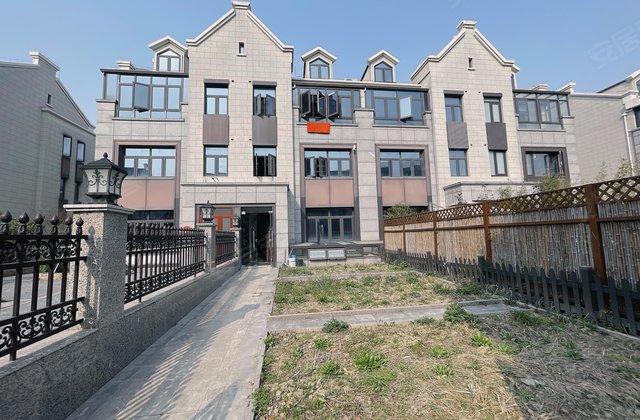 虹桥宝龙城二期别墅