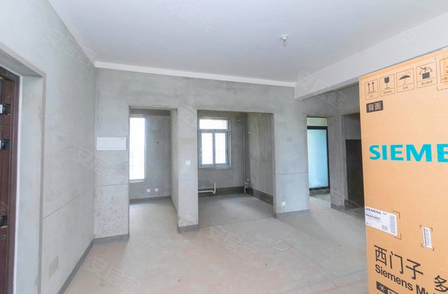 雍锦半岛4室2厅133.43㎡264万二手房图片