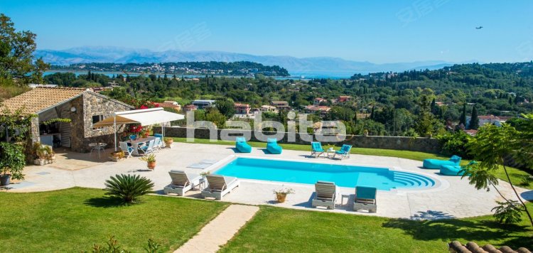 希腊约¥1148万带游泳池的豪华别墅，享有令人惊叹的海景二手房独栋别墅图片