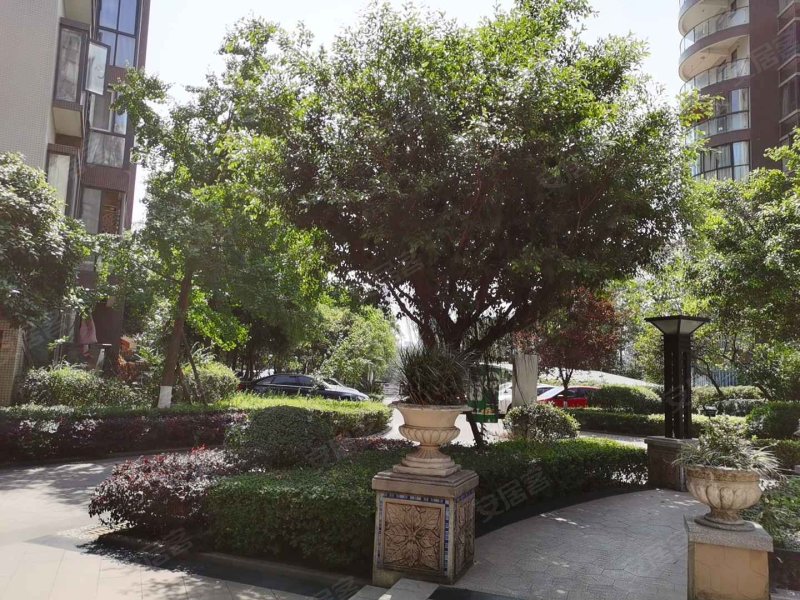 翡翠半岛国际社区