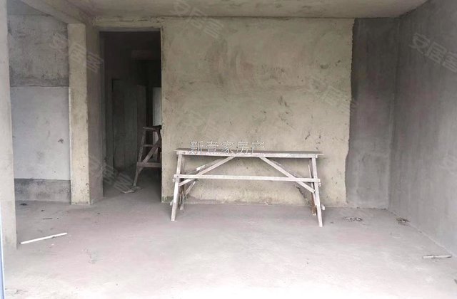 畔山龙庭3室2厅131㎡48万二手房图片