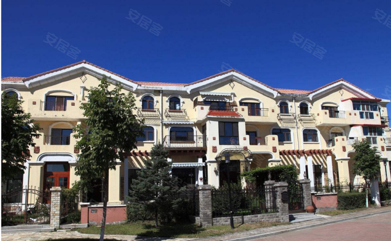 河畔艺墅(别墅)