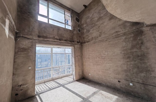 新世家(一期)5室2厅193㎡108万二手房图片