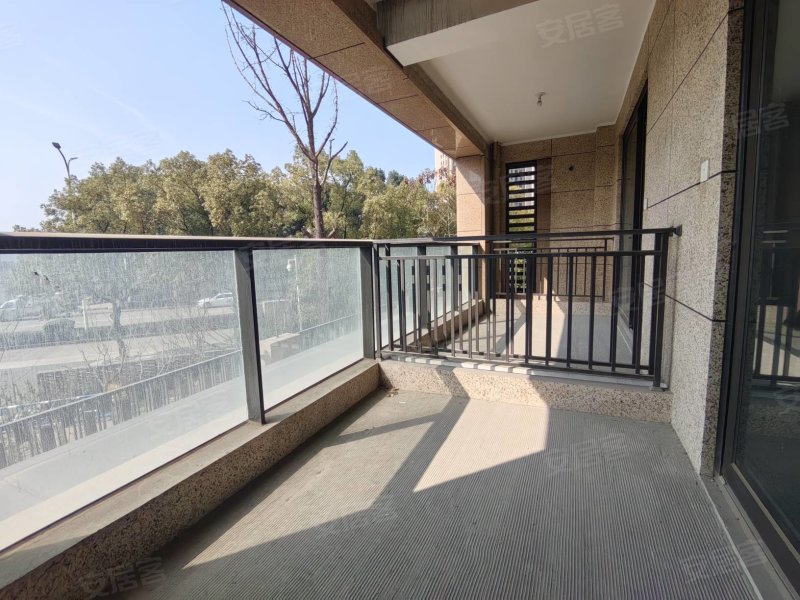 急售 天圣大樾府公主洋房 边套全明户型全天阳光 地铁口,天圣大越府