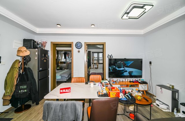 万荣小区2室1厅67.74㎡230万二手房图片