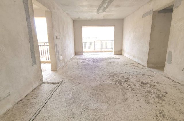 鸿鑫花园4室2厅146.18㎡45.8万二手房图片