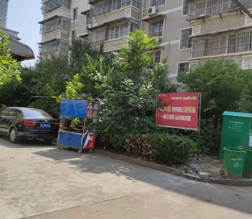 富丽花园多层2楼精装修保养好南北通透